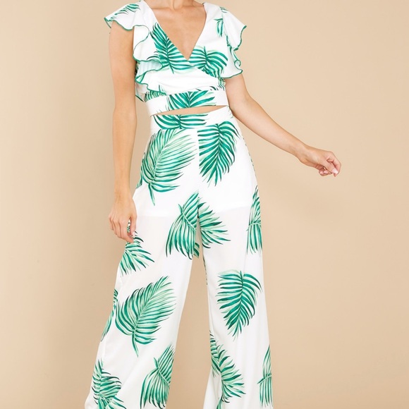 Palm Print Two Piece Set LIKE NEW - Picture 3 of 4